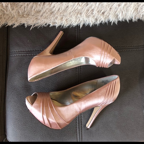 NWOT JACQUELINE FERRAR Pink Peep Toe Heels S10 - Picture 4 of 9